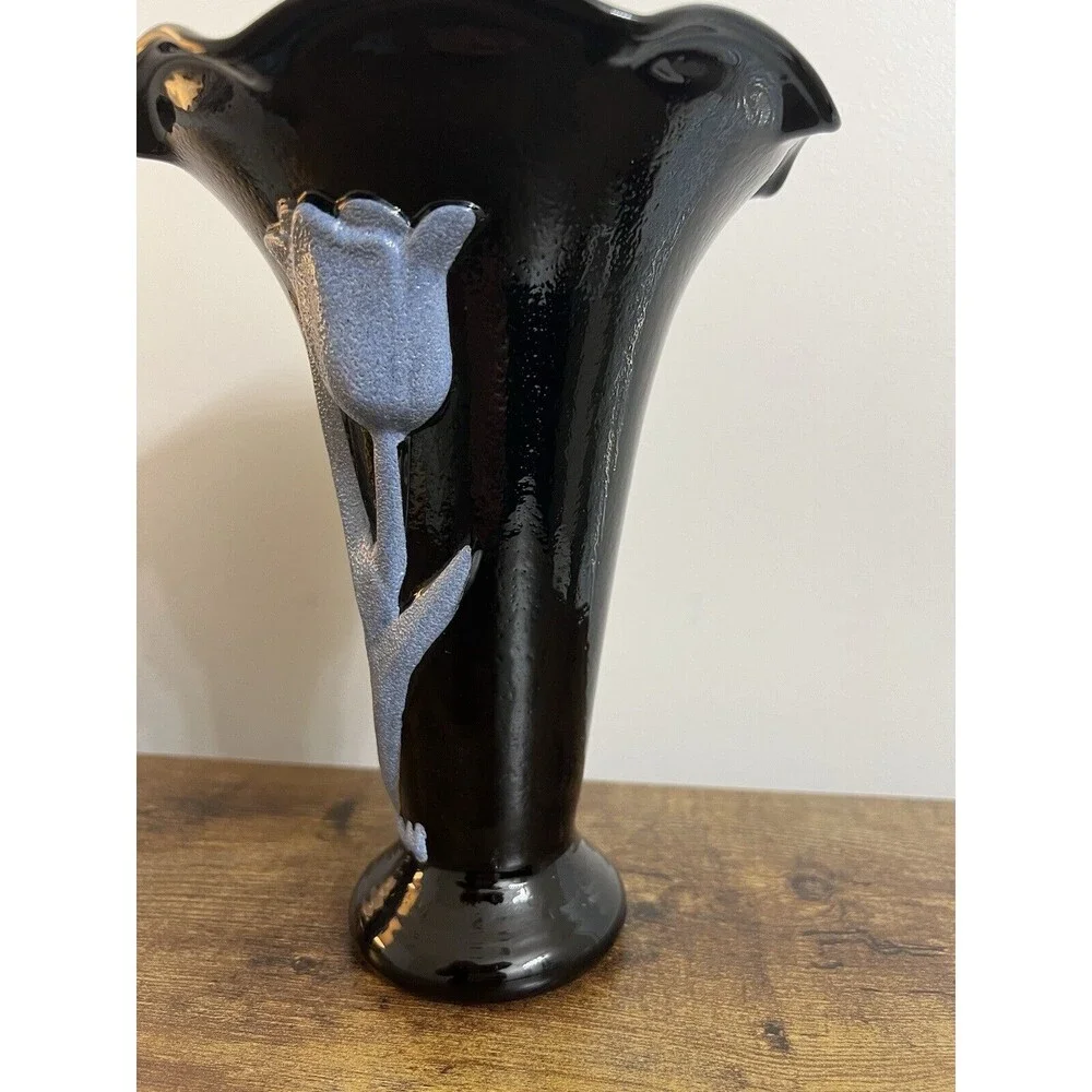 Vintage Black Glass Tulip Motif Fan Vase MCM unbranded Gorgeous Boho Cottagecore